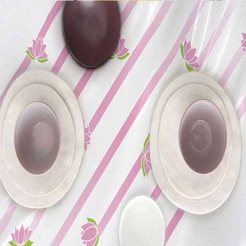 economic-table-cloth-lotus